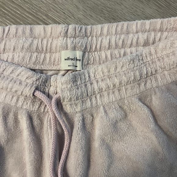 Aritzia / Wilfred Fleece Shorts - Picture 3 of 5